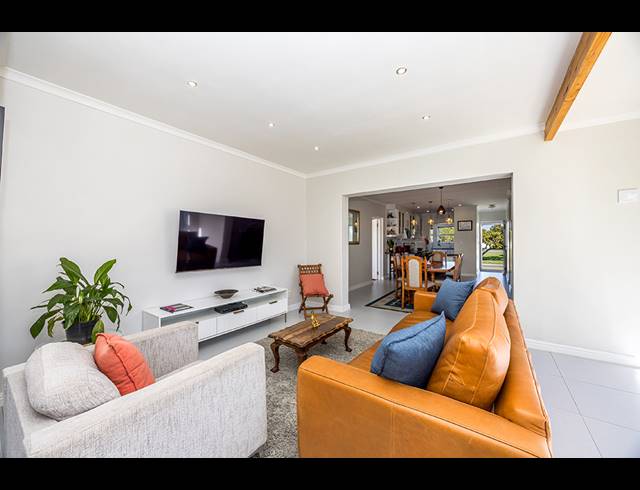 3 BEDROOM GATED ESTATE FOR SALE IN SUNNINGDALE